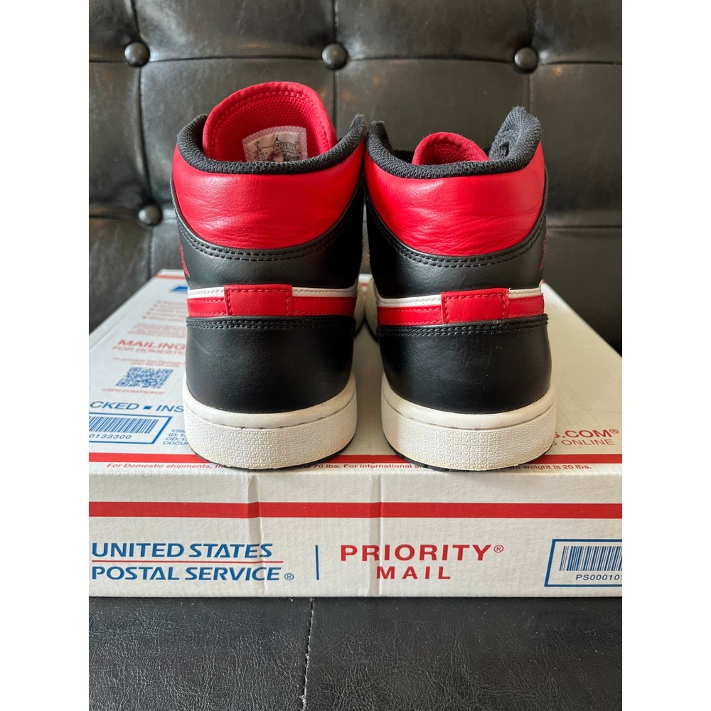 Nike Air Jordan 1 Mid Bred Toe - Picture 3 of 7